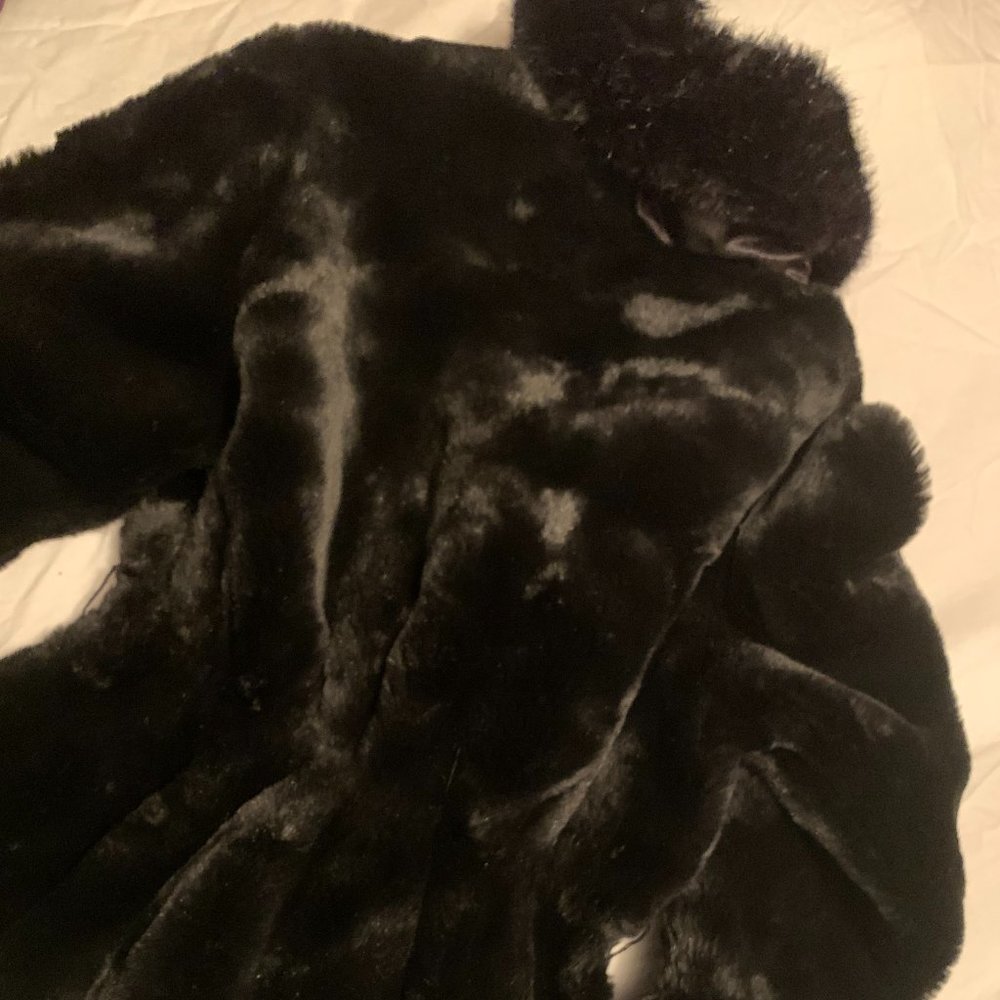 Faux Fur Black Coat Girl's Size 10/12 - Picture 4 of 9